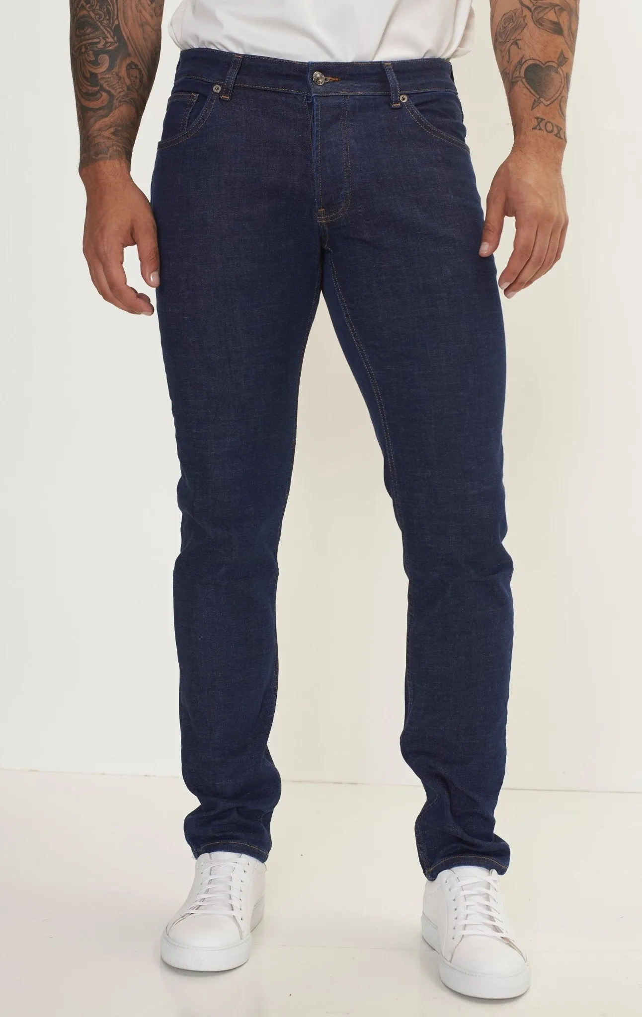 Fitted Tapered Jeans - Blue