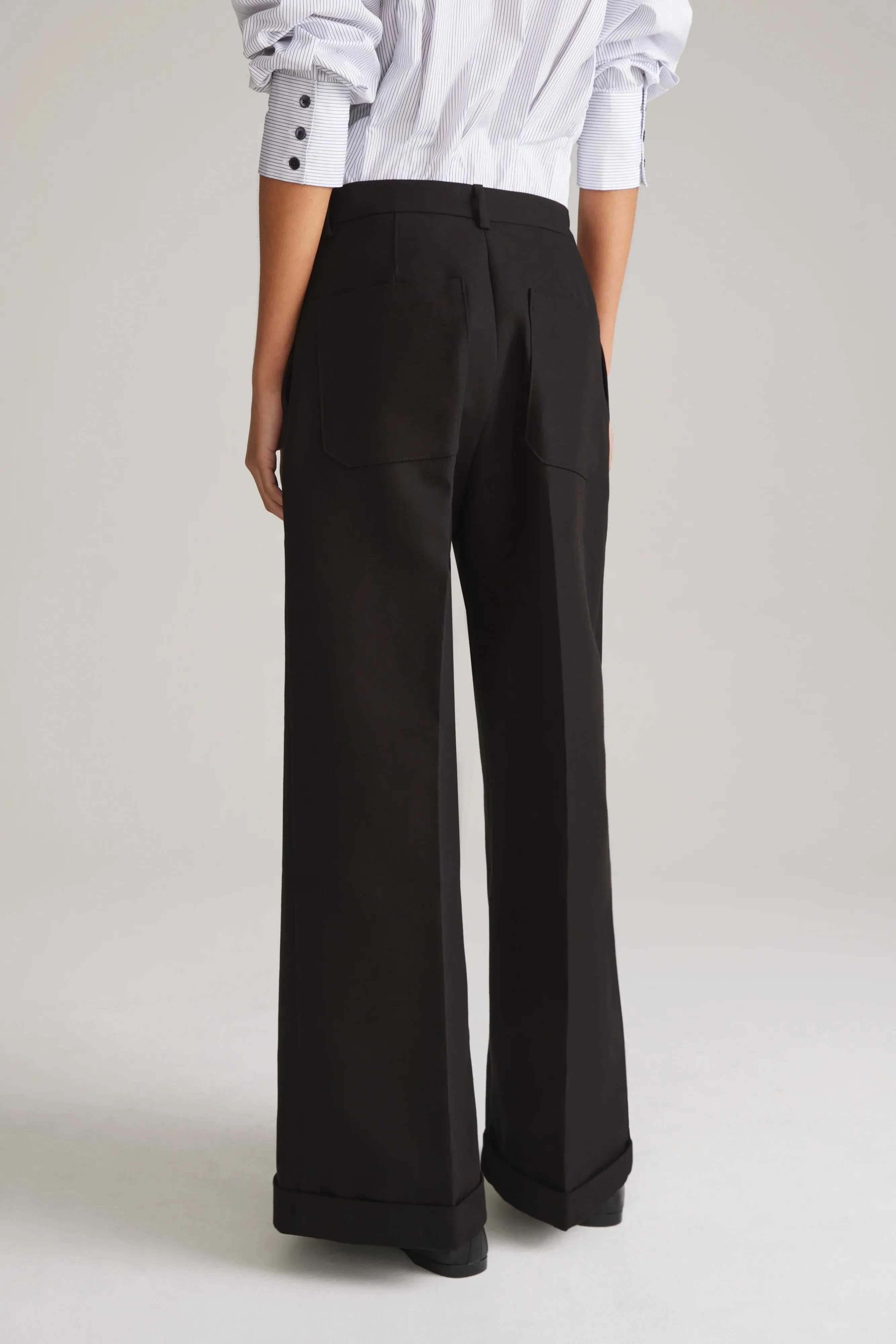 Loose Pleated Trousers